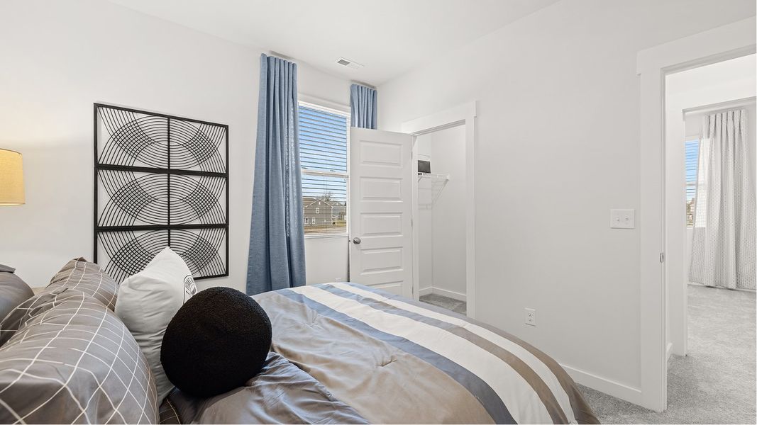 4965 Alpine Bed5 2of3 F2