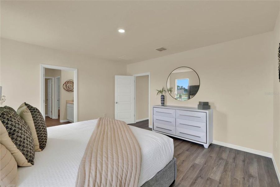 Furnished interior view inside a new home in Avalon Park Tavares, Tavares (Image 11).