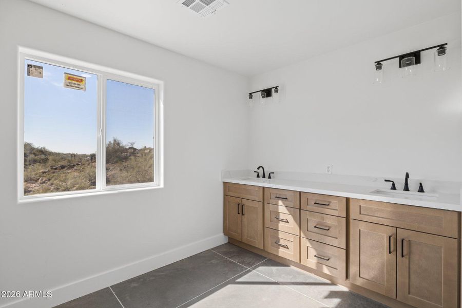 51-web-or-mls-46210-n-36th-ave