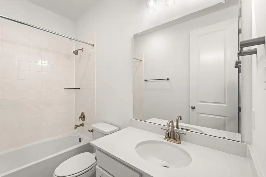 Note: Sample product photo. Actual exterior and interior selections may vary by homesite. Photo may be virtually staged Note: Sample product photo. Actual exterior and interior selections may vary by homesite. Photo may be virtually staged