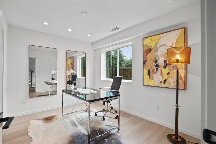 Furnished interior view inside a new home in , Dallas (Image 10).