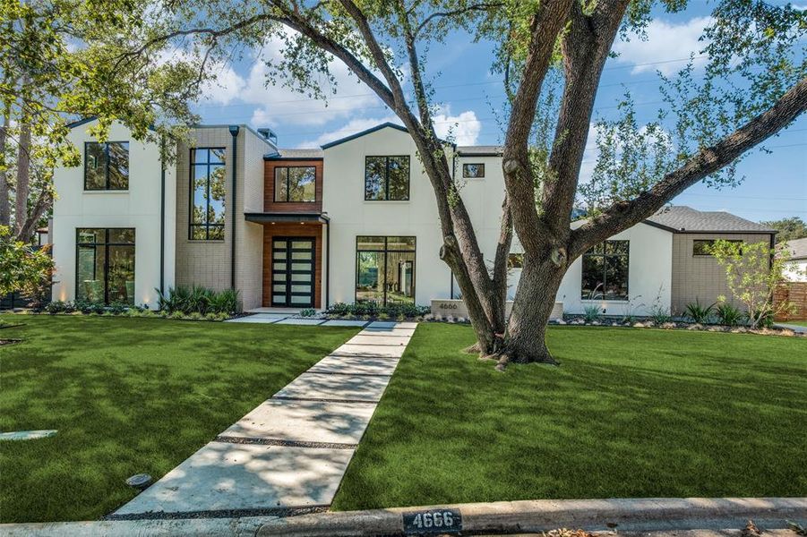 Contemporary house with a front yard