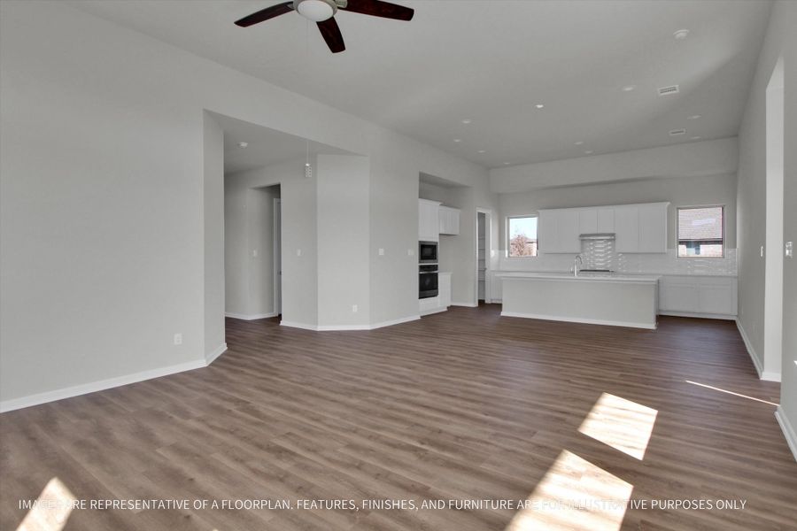 Spacious, unfurnished interior of a new home in Sunterra 50s, Katy (Image 19).