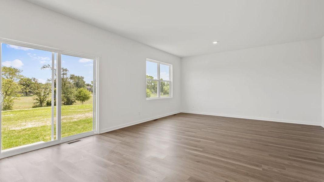 Representative unfurnished interior of a home built from the Holcombe by D.R. Horton in Peachtree Meadows, Rockwall (Image 21).
