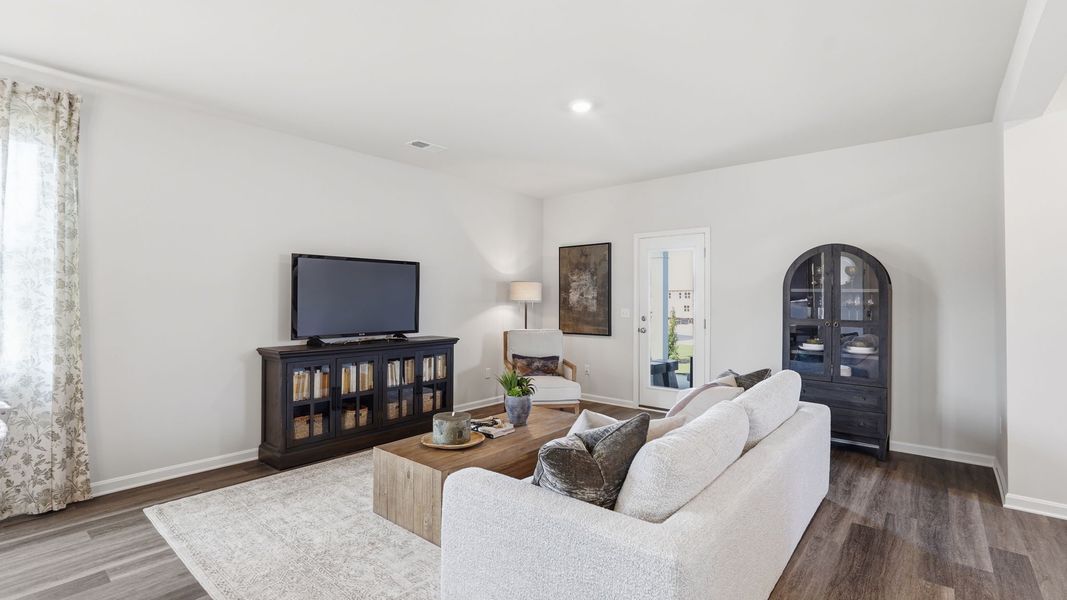Furnished interior view inside a new home in Altama, Brunswick (Image 12).