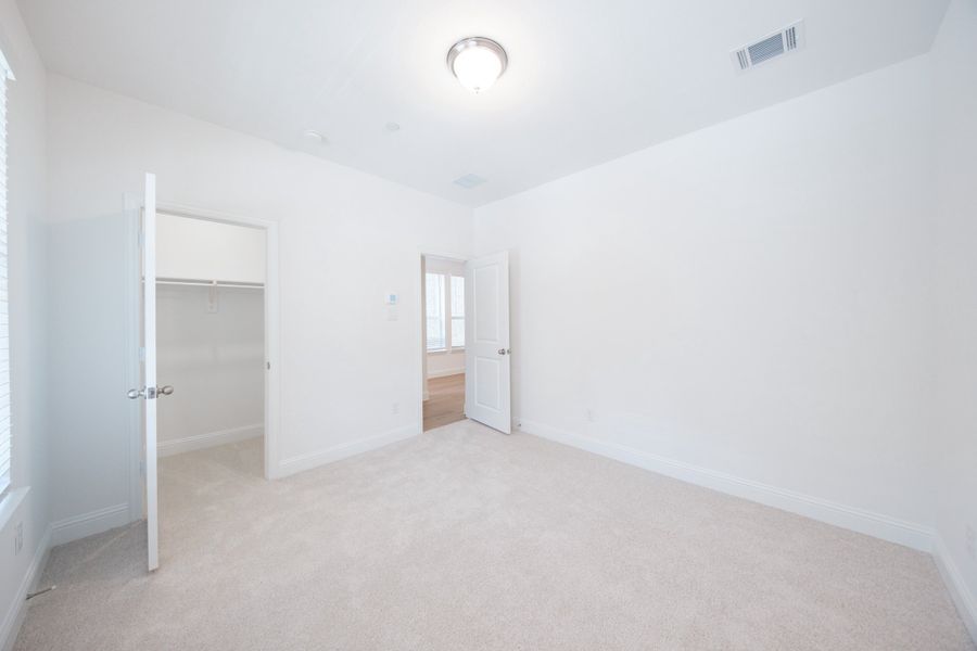 Spacious, unfurnished interior of a new home in Bayside, Rowlett (Image 19). Spacious, unfurnished interior of a new home in Bayside, Rowlett (Image 19).