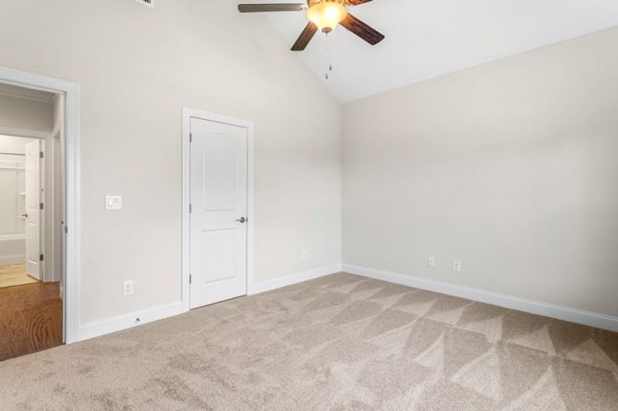 Representative unfurnished interior of a home built from the Somerset by Keystone Homes NC in Weybridge, Burlington (Image 44). Representative unfurnished interior of a home built from the Somerset by Keystone Homes NC in Weybridge, Burlington (Image 44).