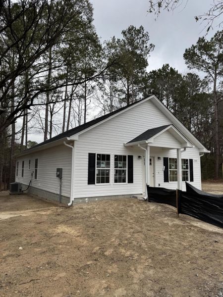 Front exterior of a new home in , Eutawville, SC, highlighting curb appeal (Image 12). Front exterior of a new home in , Eutawville, SC, highlighting curb appeal (Image 12).