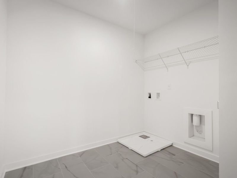 Spacious, unfurnished interior of a new home in Calista Farms, White House (Image 38).