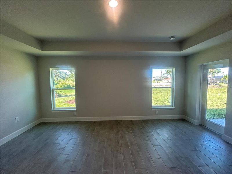 Spacious, unfurnished interior of a new home in Deep Creek, Punta Gorda (Image 20).