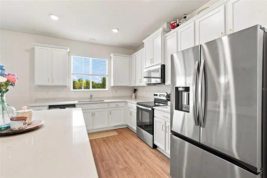 Furnished interior view inside a new home in , Land O' Lakes (Image 8).