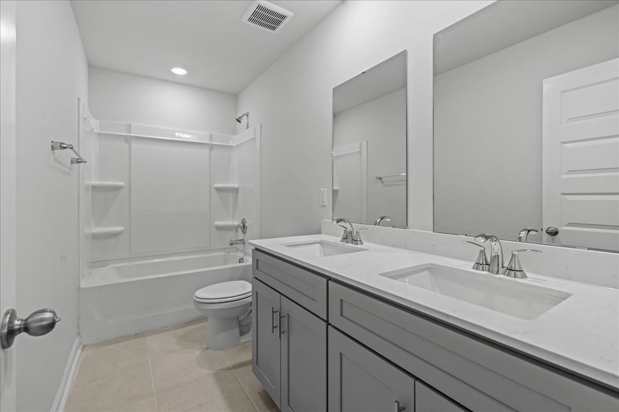 Furnished interior view inside a new home in Cedar Shoals – Heritage Collection, Piedmont (Image 5). Furnished interior view inside a new home in Cedar Shoals – Heritage Collection, Piedmont (Image 5).