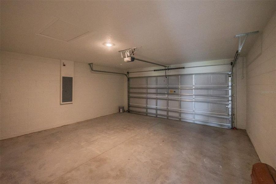 Spacious, unfurnished interior of a new home in , Kissimmee (Image 28).