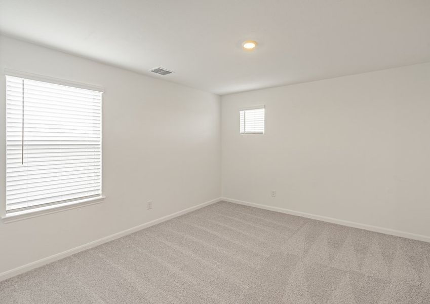 Spacious upstairs game room