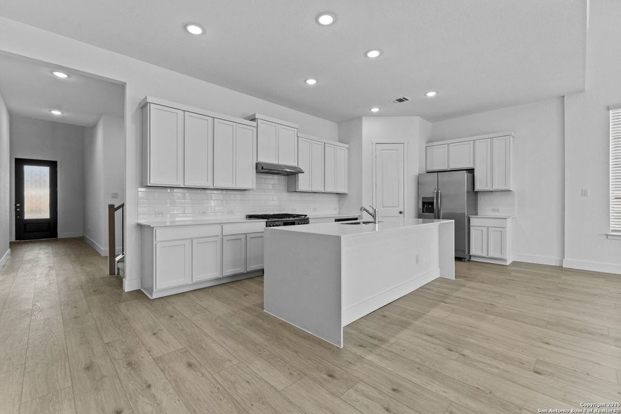 Furnished interior view inside a new home in Gatehouse: Classic Collection, New Braunfels (Image 10).