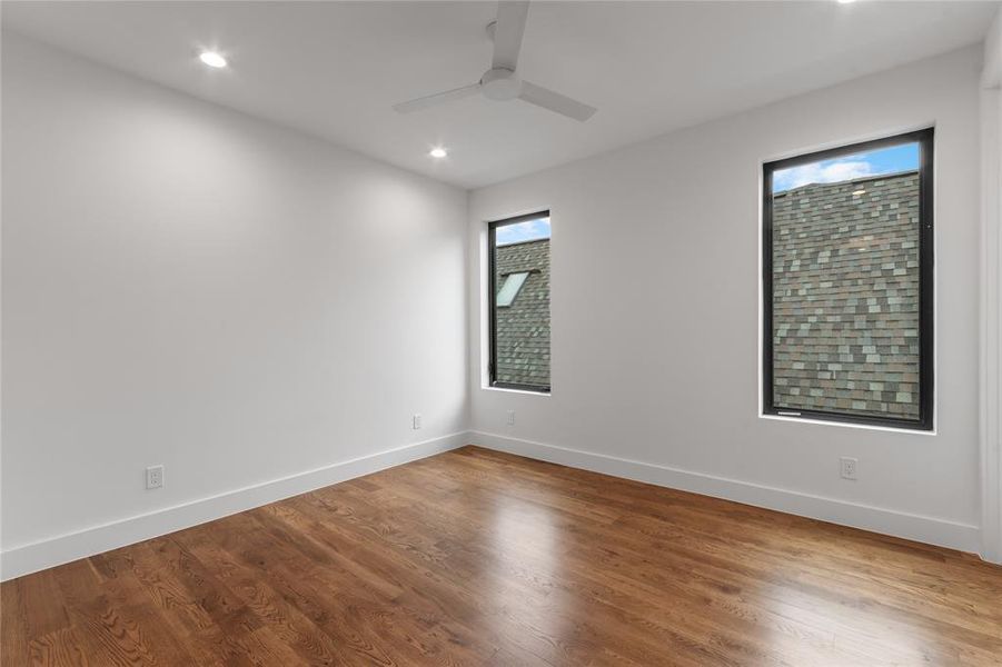 Spacious, unfurnished interior of a new home in , Dallas (Image 39).