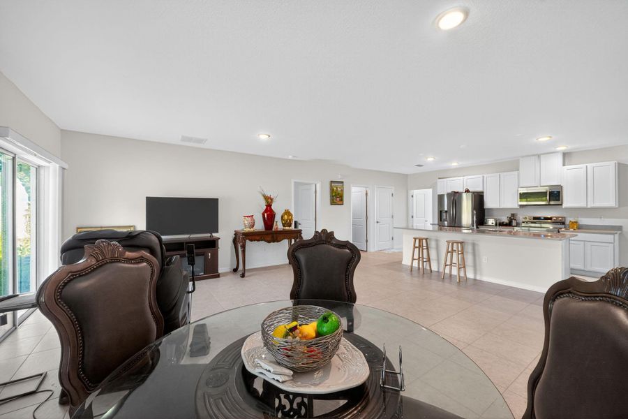 Furnished interior view inside a new home in , Vero Beach (Image 4).