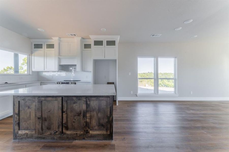 Furnished interior view inside a new home in , Rio Vista (Image 6).
