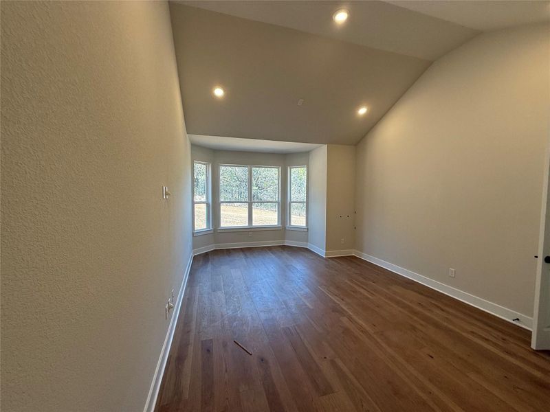 Spacious, unfurnished interior of a new home in The Estates at La Cima, San Marcos (Image 16).