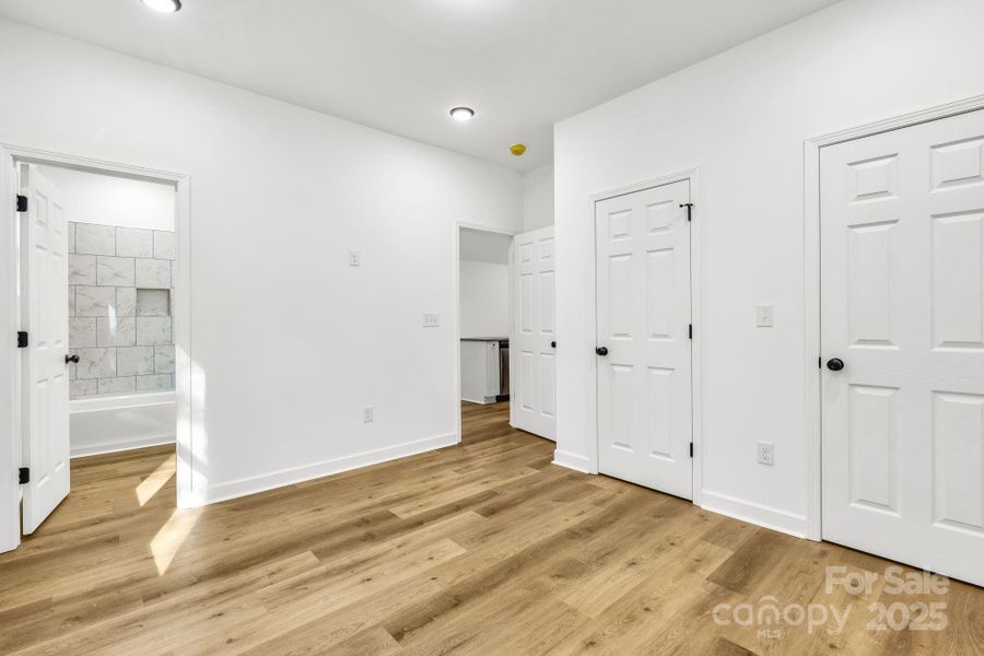 Spacious, unfurnished interior of a new home in , Statesville (Image 30). Spacious, unfurnished interior of a new home in , Statesville (Image 30).