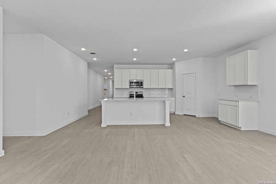 Furnished interior view inside a new home in Grace Valley, Cibolo (Image 4).