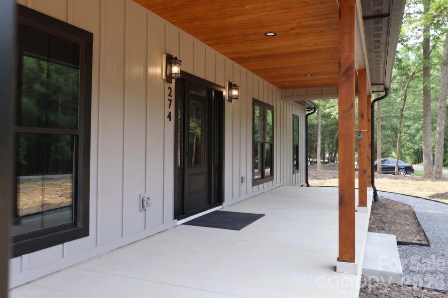 Exterior details and patio area of a home in , Rutherfordton (Image 18).