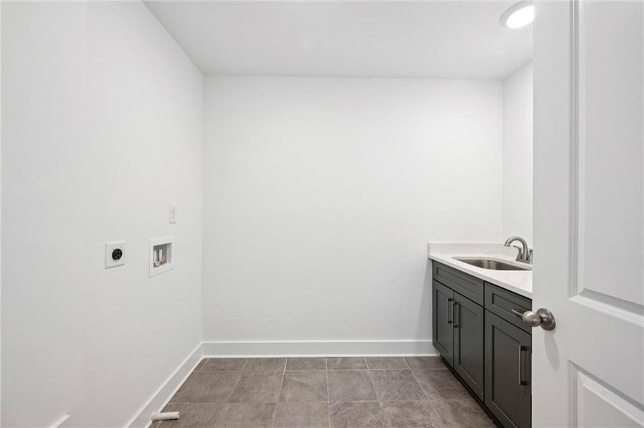 Spacious, unfurnished interior of a new home in , Atlanta (Image 19).