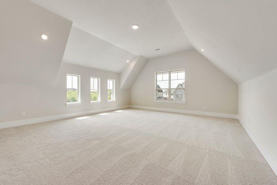 Spacious, unfurnished interior of a new home in Park Place, Prosper (Image 17).
