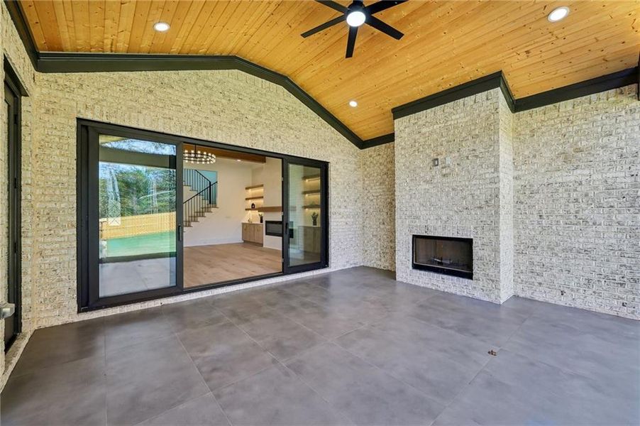 Exterior details and patio area of a home in , Hoschton (Image 34).