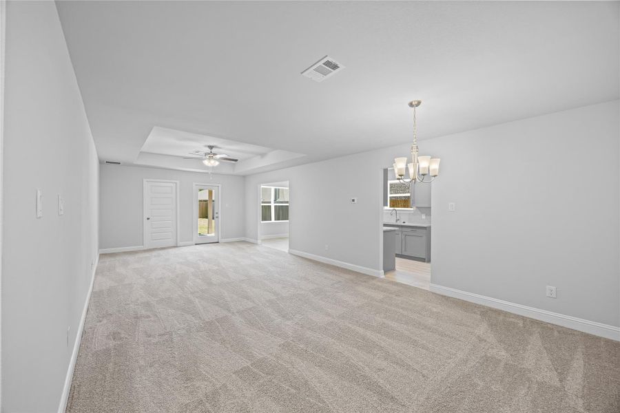 Spacious, unfurnished interior of a new home in Grand Oaks Reserve, Cleveland (Image 8). Spacious, unfurnished interior of a new home in Grand Oaks Reserve, Cleveland (Image 8).
