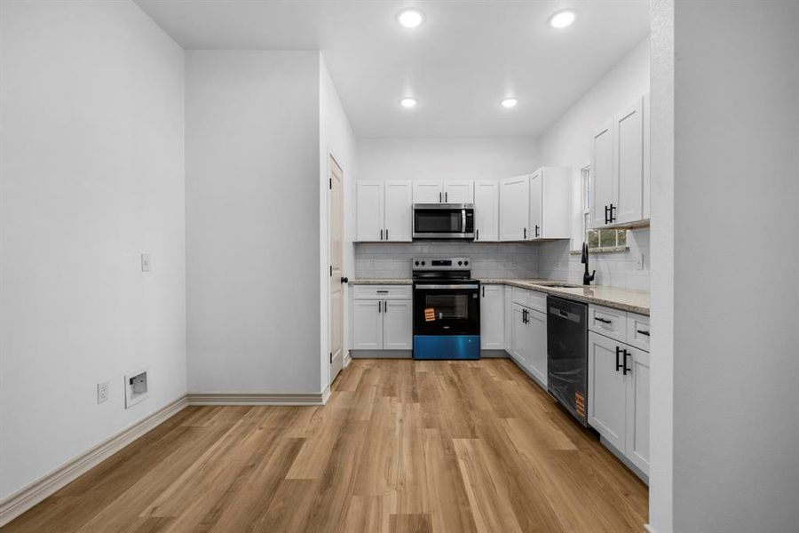 Furnished interior view inside a new home in , Moody (Image 9).