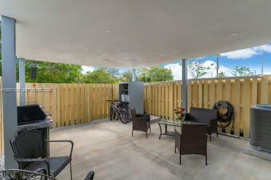 Exterior details and patio area of a home in , Homestead (Image 21).