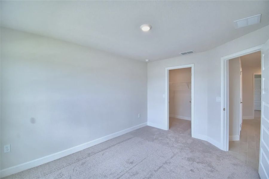 Spacious, unfurnished interior of a new home in Lake Juliana Estates, Auburndale (Image 44).