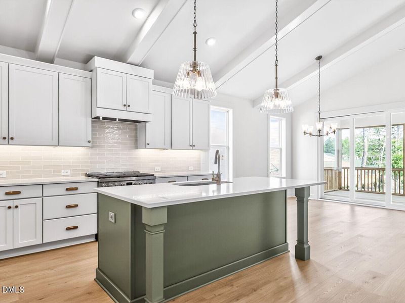 016-1280x960-kitchen