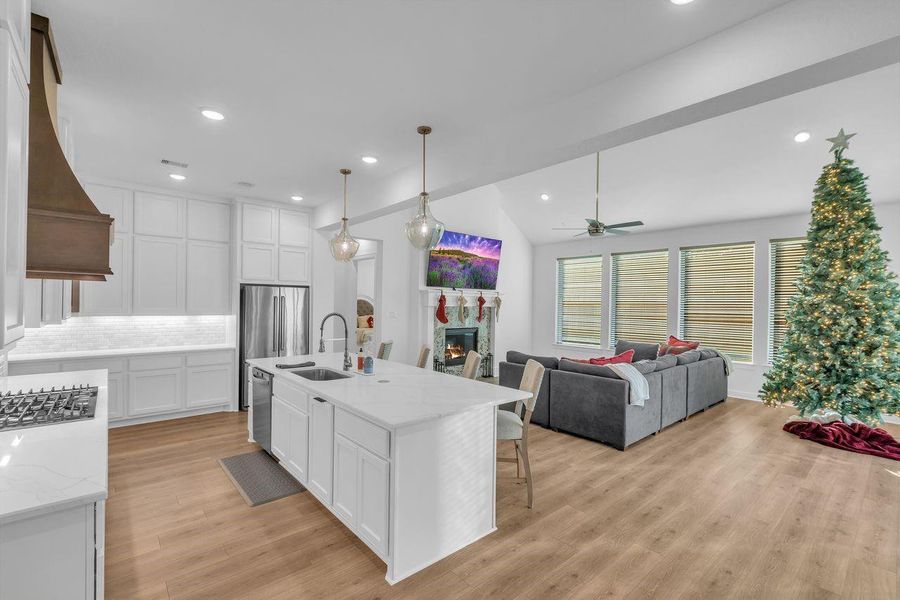 Furnished interior view inside a new home in The Highlands - 65', Porter (Image 5). Furnished interior view inside a new home in The Highlands - 65', Porter (Image 5).