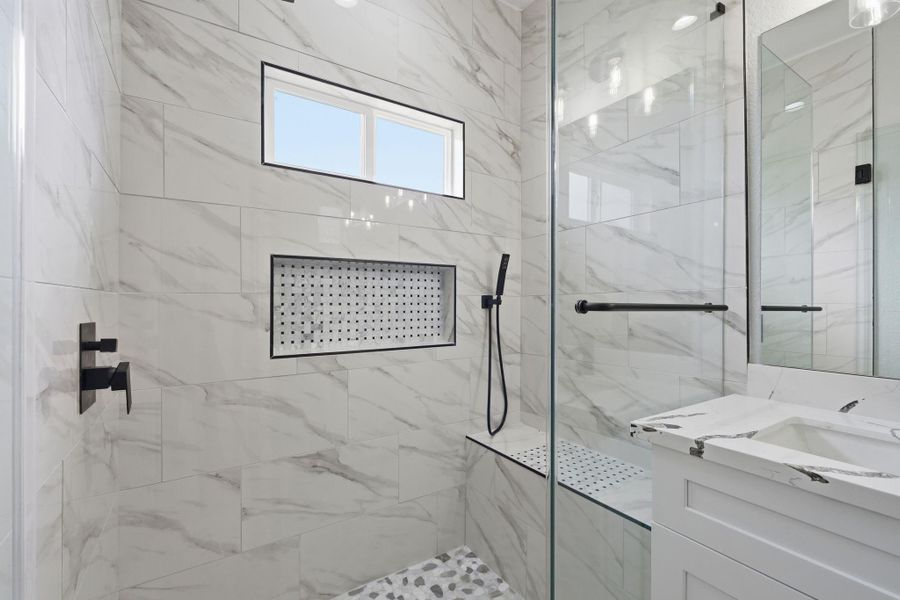 Image 34 of a home in .