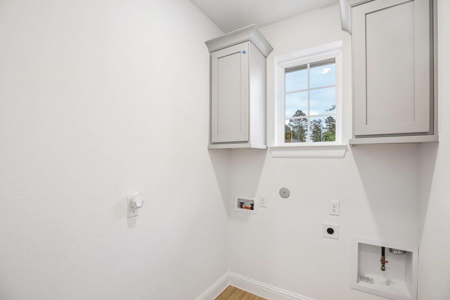 Spacious, unfurnished interior of a new home in Woodhavyn 40', Magnolia (Image 27). Spacious, unfurnished interior of a new home in Woodhavyn 40', Magnolia (Image 27).