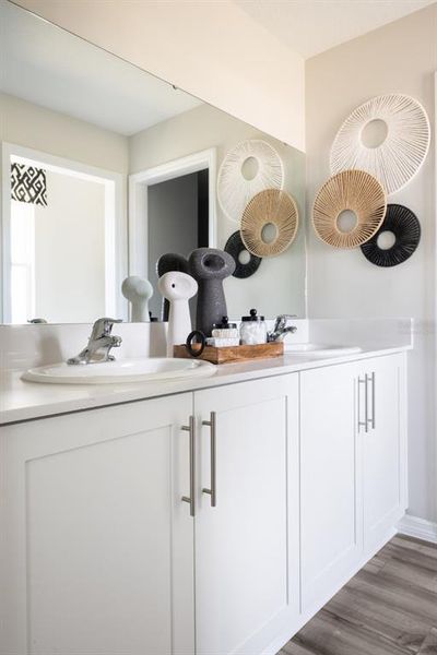 Furnished interior view inside a new home in Pasadena Ridge, Zephyrhills (Image 6).
