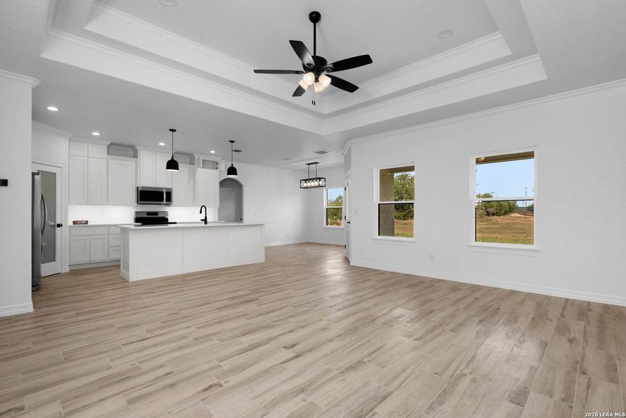 Spacious, unfurnished interior of a new home in , Marion (Image 14).