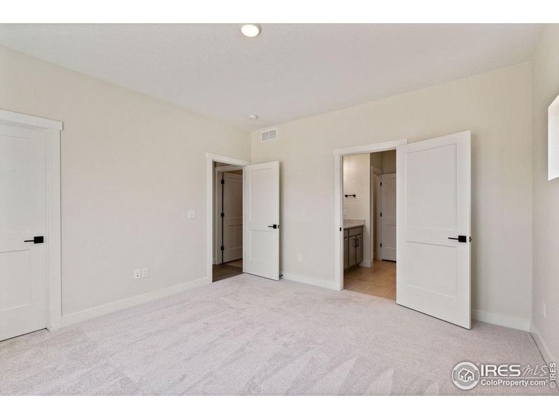 Spacious, unfurnished interior of a new home in Bloom, Severance (Image 13).