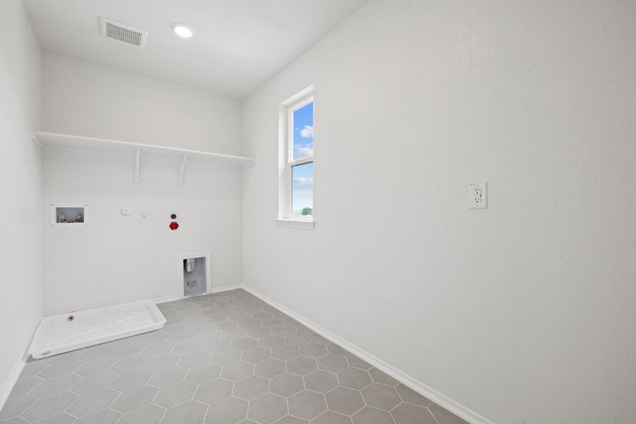 Spacious, unfurnished interior of a new home in Salerno - Heritage Collection, Round Rock (Image 25). Spacious, unfurnished interior of a new home in Salerno - Heritage Collection, Round Rock (Image 25).