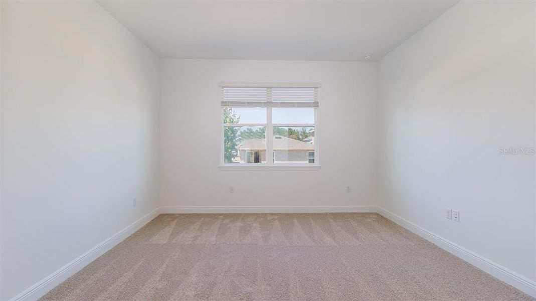 Spacious, unfurnished interior of a new home in , Minneola (Image 22).