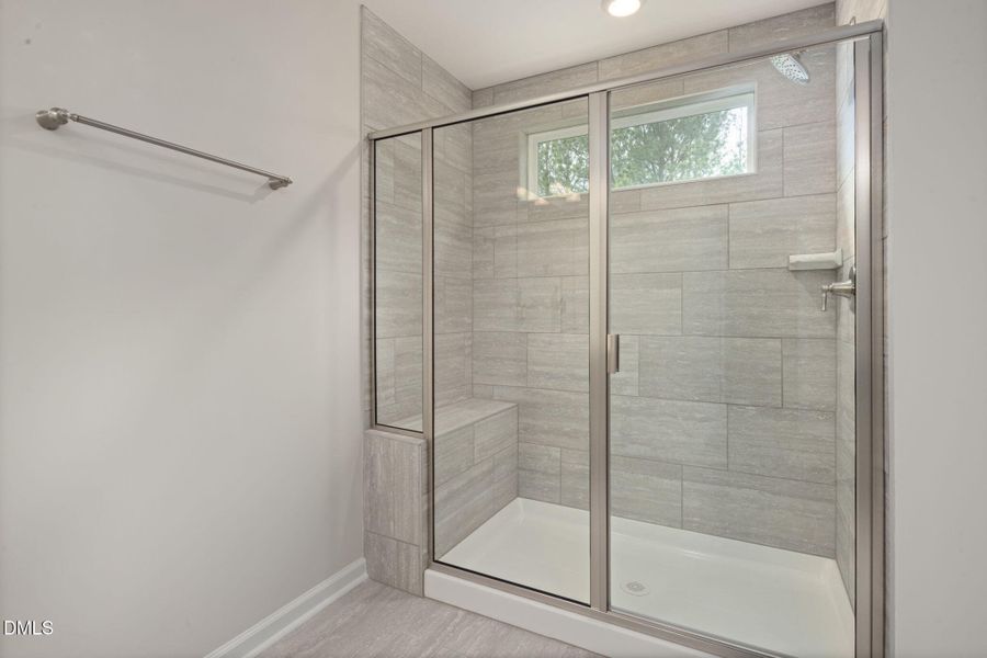 Everton Cooper (19) Everton Cooper (19)