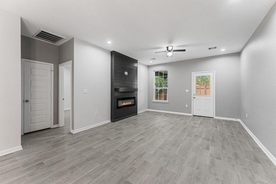 Spacious, unfurnished interior of a new home in , Houston (Image 20). Spacious, unfurnished interior of a new home in , Houston (Image 20).
