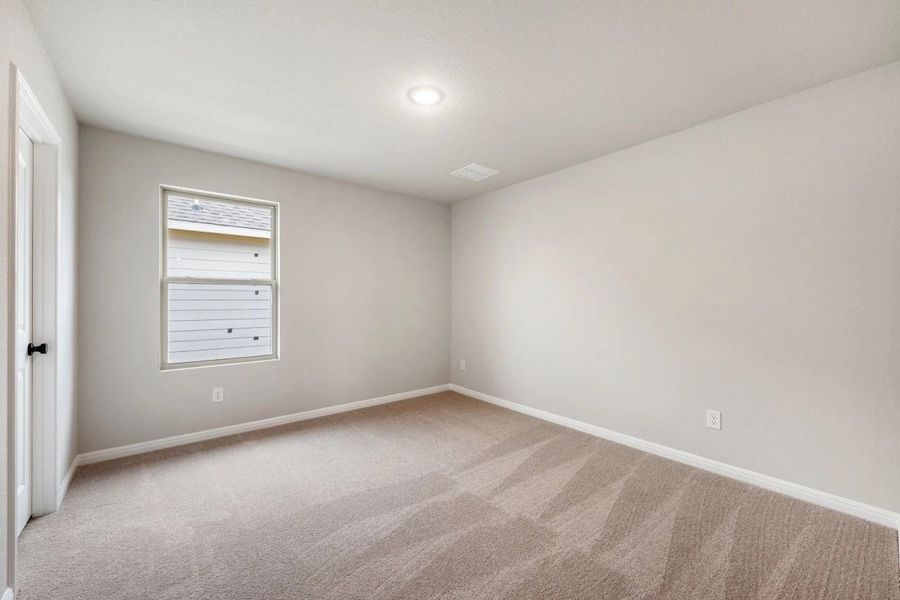 Spacious, unfurnished interior of a new home in Patterson Ranch, Georgetown (Image 38).