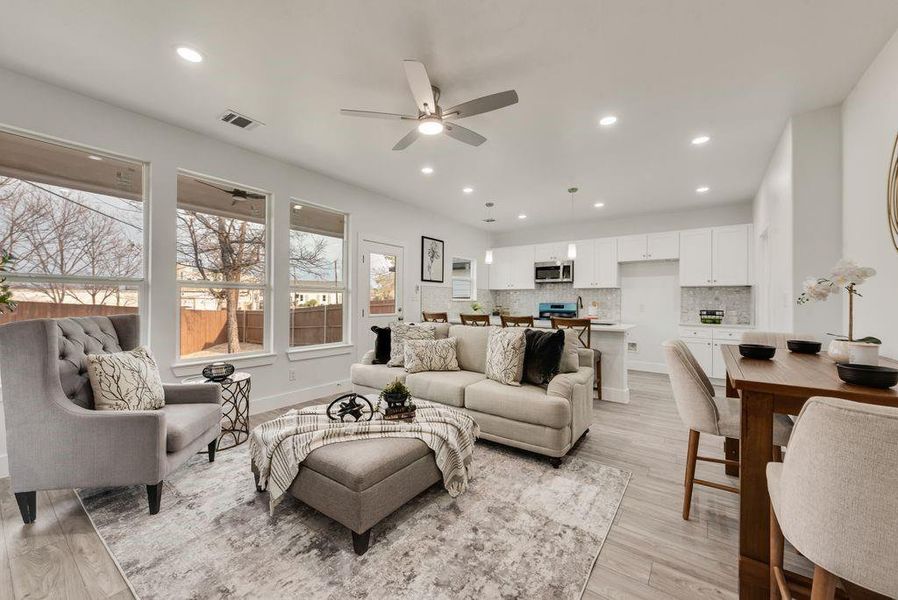 Furnished interior view inside a new home in , Fort Worth (Image 5).