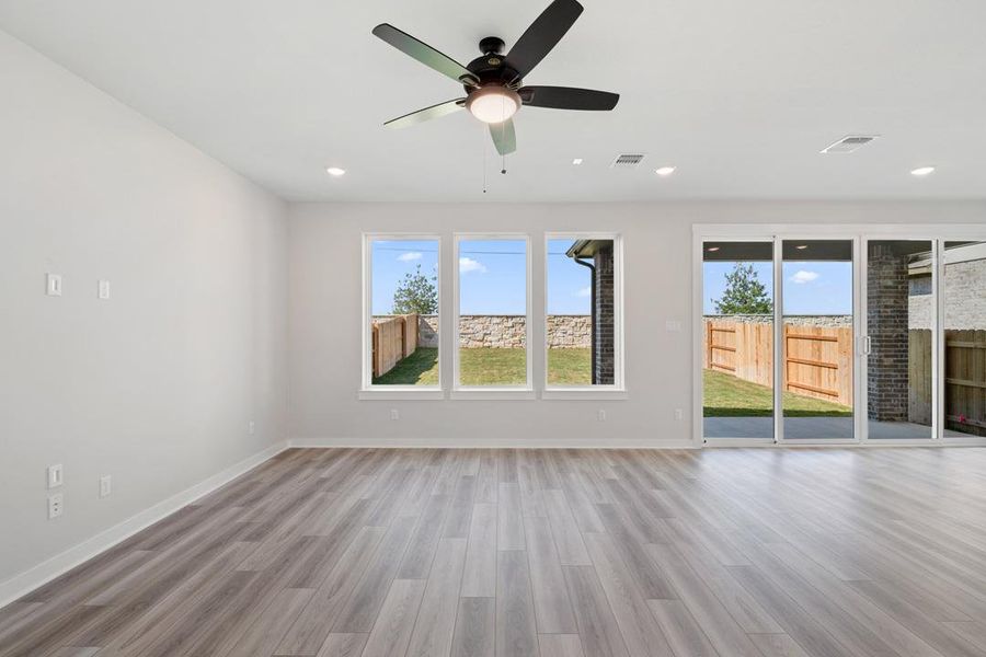 Spacious, unfurnished interior of a new home in Flora, Hutto (Image 29).