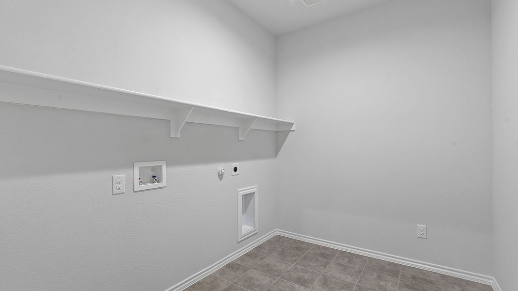 Spacious, unfurnished interior of a new home in Springhill South, Boyd (Image 37). Spacious, unfurnished interior of a new home in Springhill South, Boyd (Image 37).