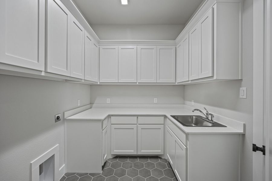 Representative furnished interior of a home built from the Lancaster by Windsor Homes in Ridge Pointe Estates, McLendon-Chisholm (Image 17). Representative furnished interior of a home built from the Lancaster by Windsor Homes in Ridge Pointe Estates, McLendon-Chisholm (Image 17).