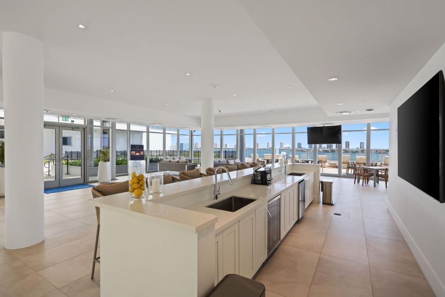 220 Lake Shore Drive - 63.JPG-FULL 220 Lake Shore Drive - 63.JPG-FULL